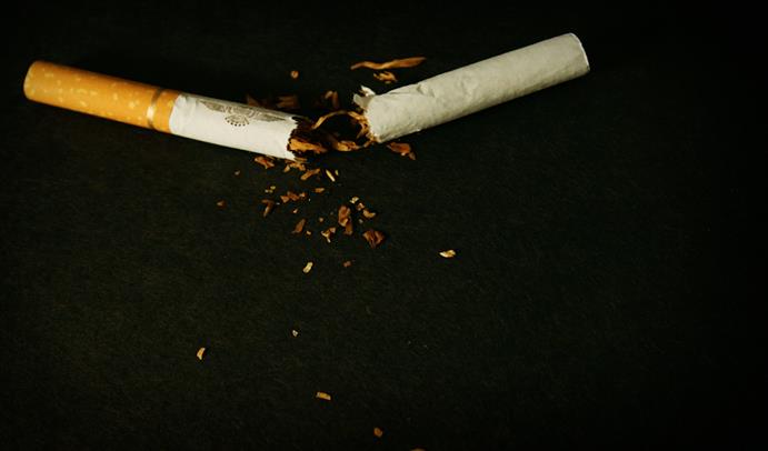 Beneficios para las mujeres de dejar de fumar cigarros