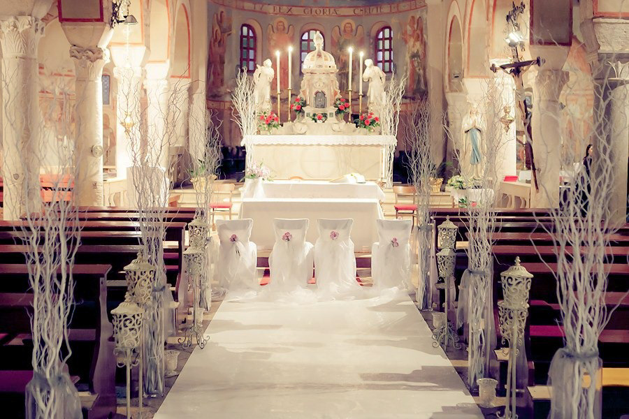 Facil y Economica Decoracion de Iglesias para Bodas