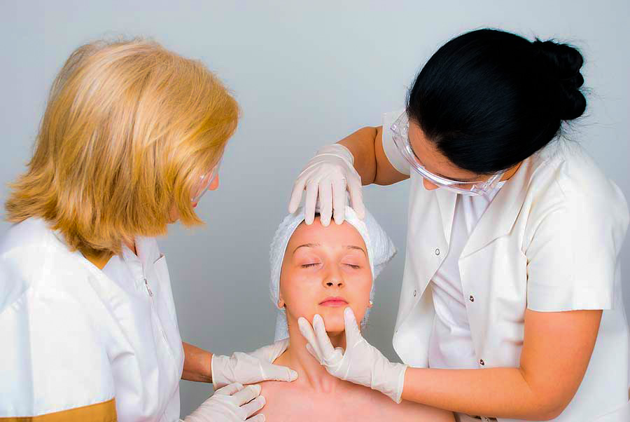 dermatología para los granos de cutis