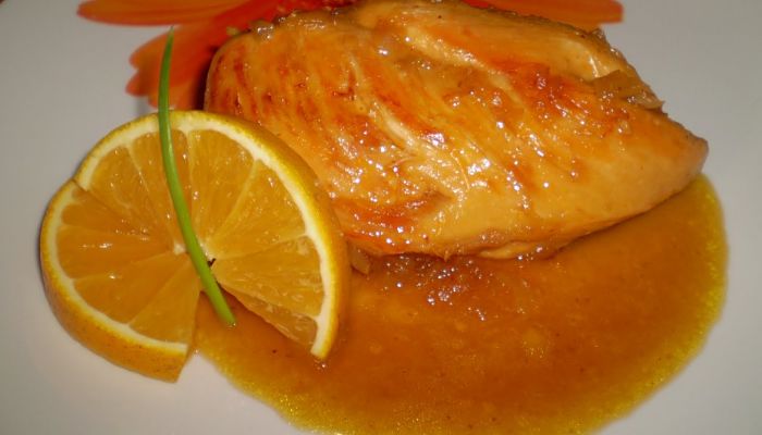 pechugas de pollo en salsa de naranjas
