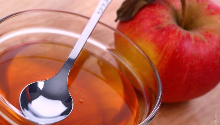 vinagre de manzana para combatir la caída del cabello