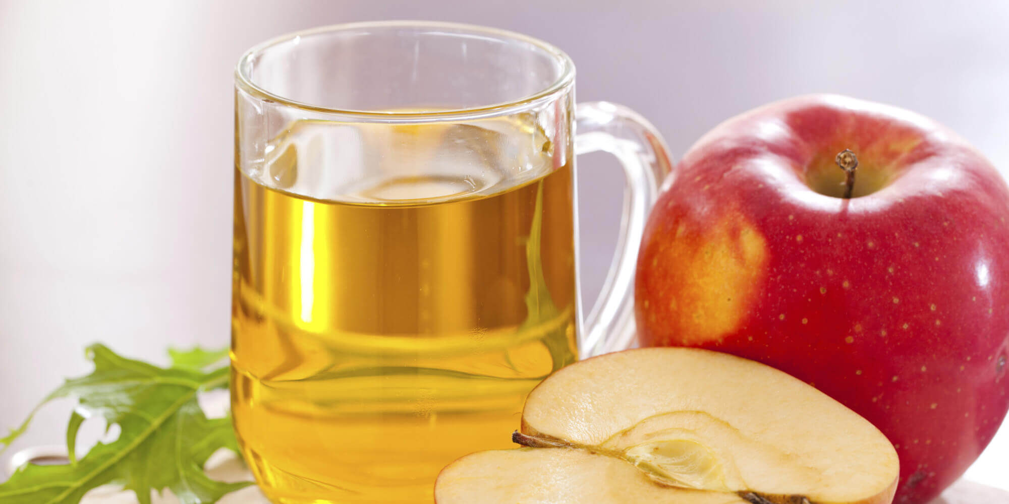 Beneficios del Vinagre de manzana para el cabello y su uso